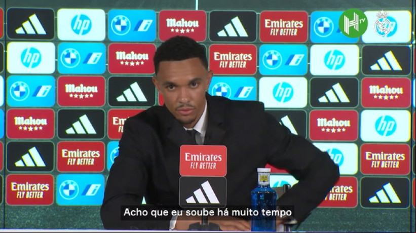 Alexander-Arnold explica saída do Liverpool: 'Não foi fácil' 